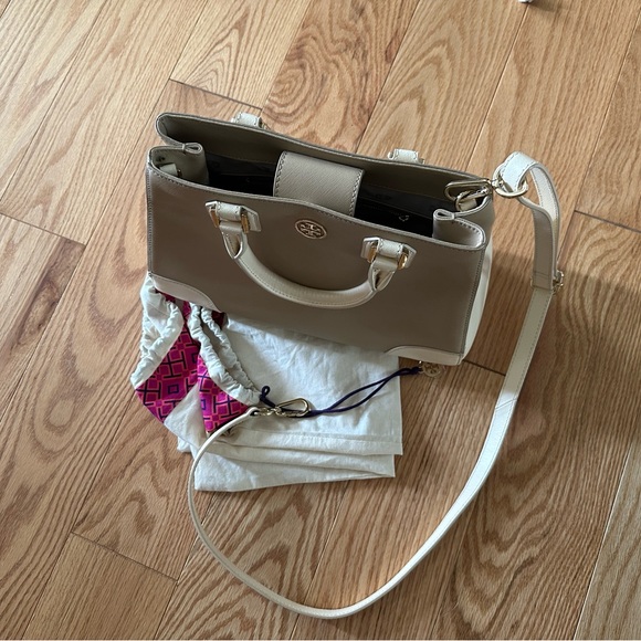 Tory Burch Robinson Colorblock Triangle Tote - Picture 9 of 11